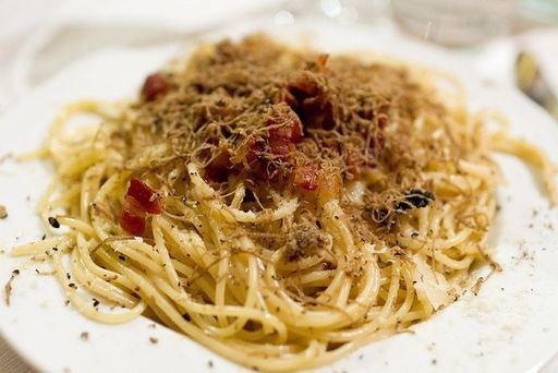Carbonara Tartufata — Momento Lungotevere