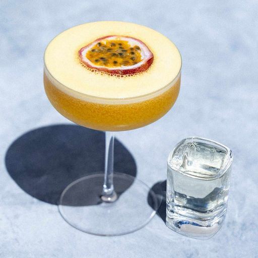 Porn Star Martini (light) — Momento Lungotevere